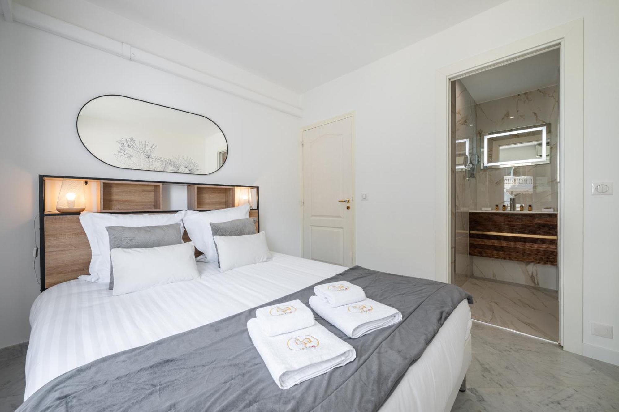Le Coq Bleu D'Azur - Piscine - Parking! Apartment ม็องตง ภายนอก รูปภาพ